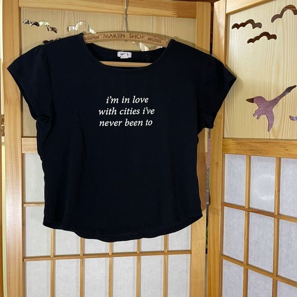 Garage Tops - Garage I’m in love with cities I’ve never been to cropped T shirt
